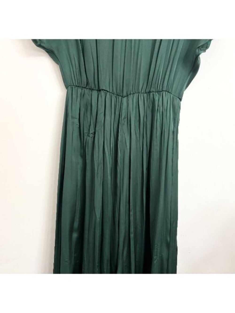 EUC Zara Satin Effect Emerald Green V Neck Jumpsuit - Sz XS - Picture 6 of 12